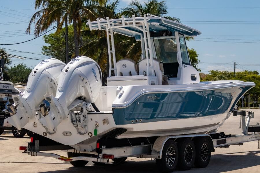 2025 Edgewater 325CC