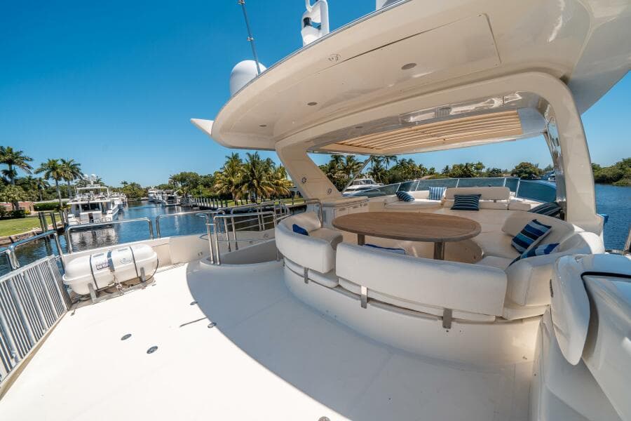 2010 Azimut 75 Fly