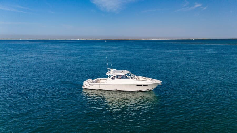 Pursuit 365 MISS MORGAN III - Exterior 