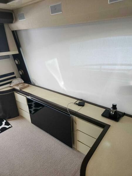 2014 Azimut Flybridge