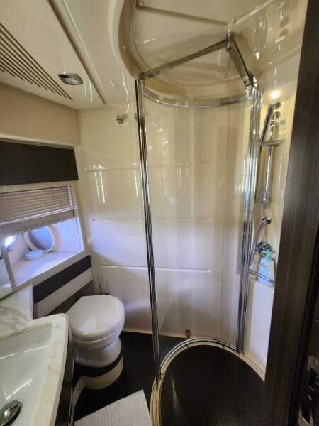 2014 Azimut Flybridge