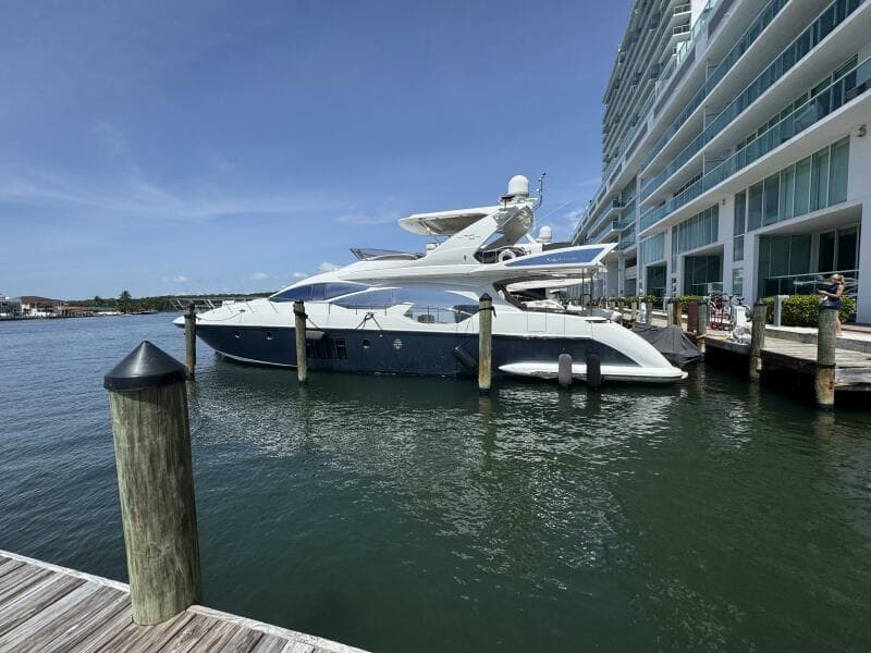 2014 Azimut Flybridge