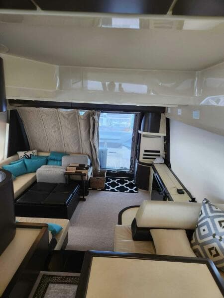 2014 Azimut Flybridge