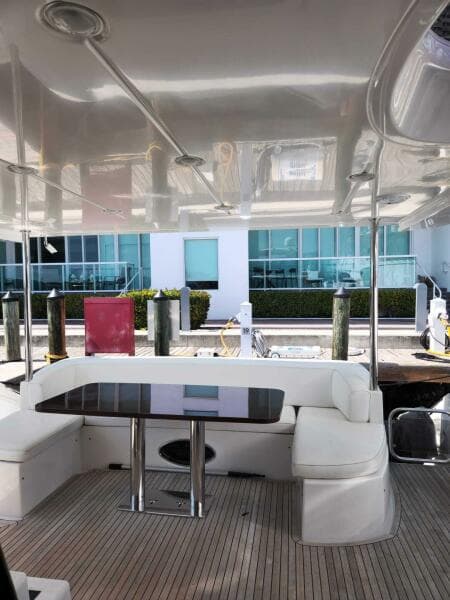 2014 Azimut Flybridge