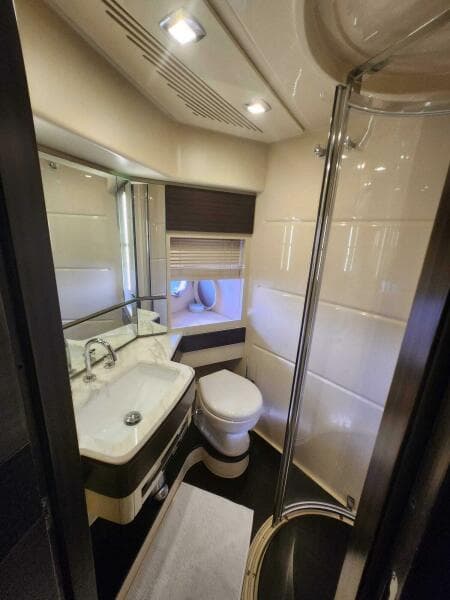 2014 Azimut Flybridge