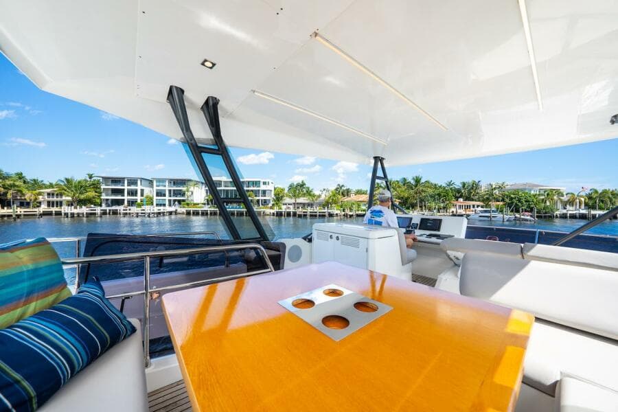 2020 Prestige 520 Fly