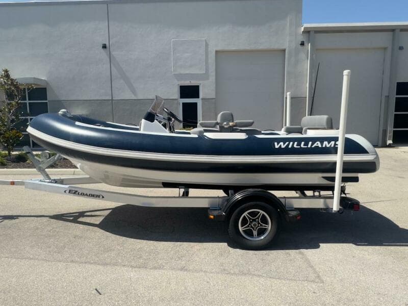 2024 Williams Jet Tenders 445 Diesel Jet