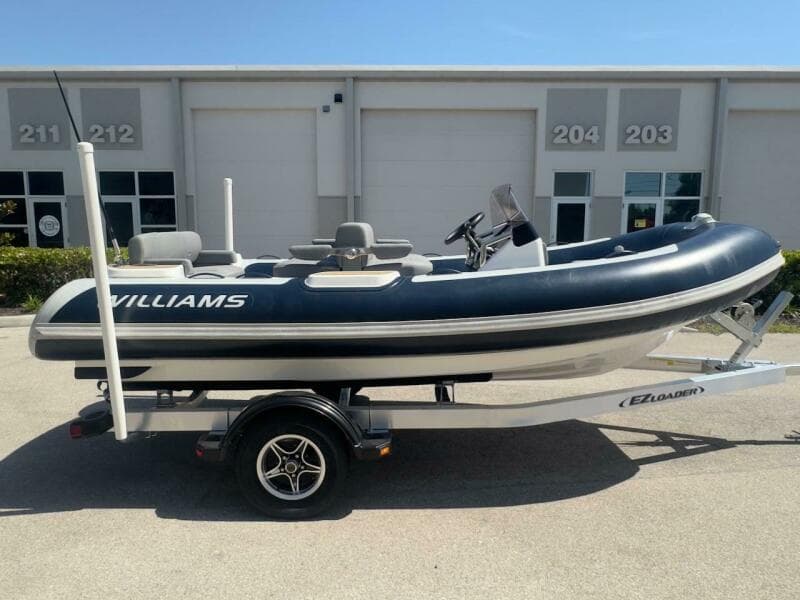 2024 Williams Jet Tenders 445 Diesel Jet