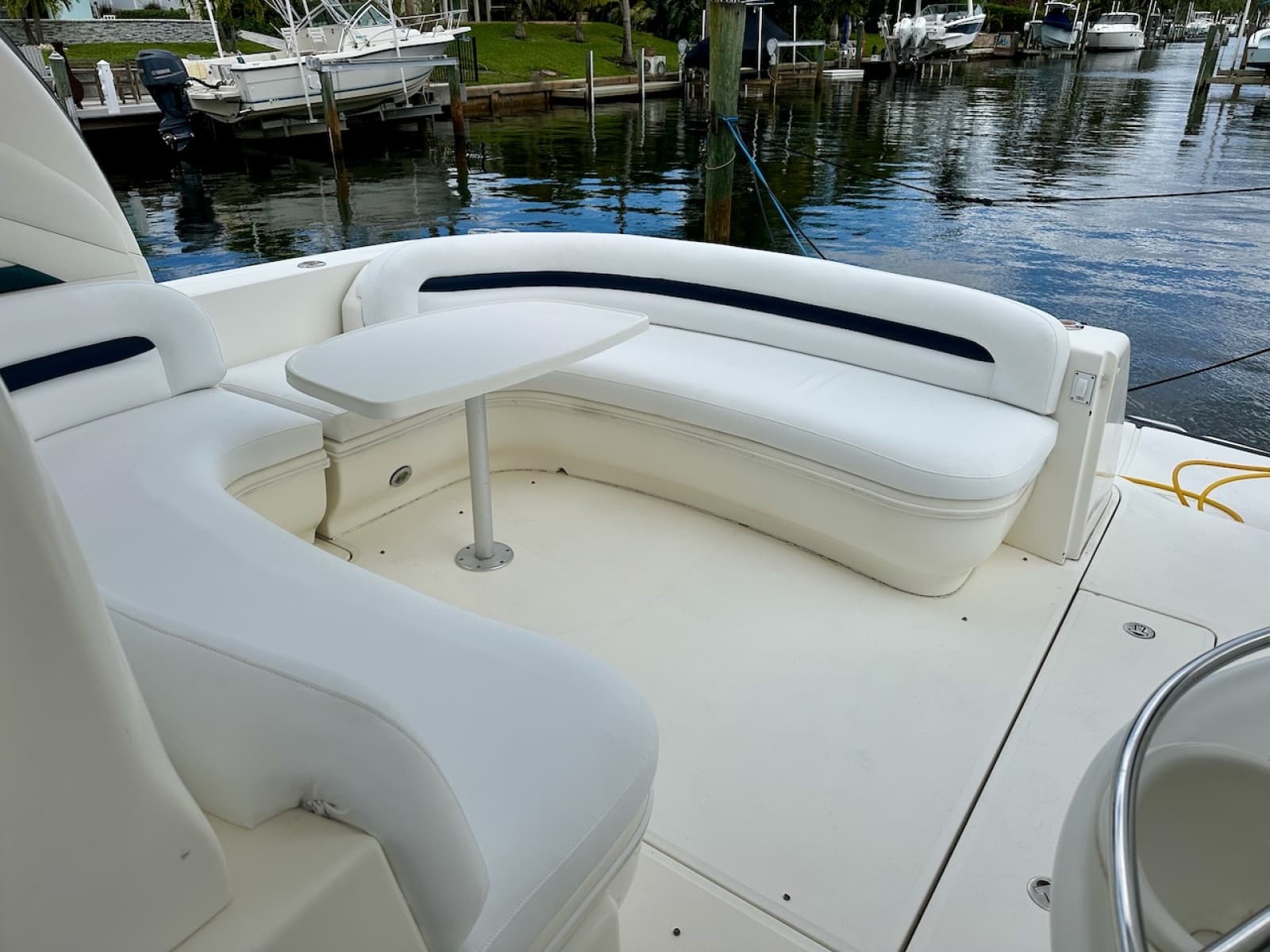 2004 Sea Ray 420 Sundancer
