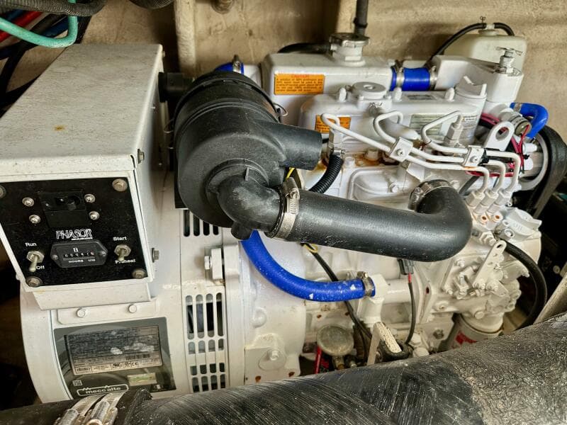 2004 Sea Ray 420 Sundancer