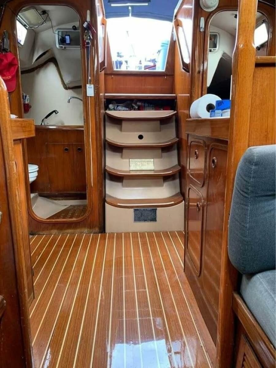 1984 Beneteau First 42 - Photo 9