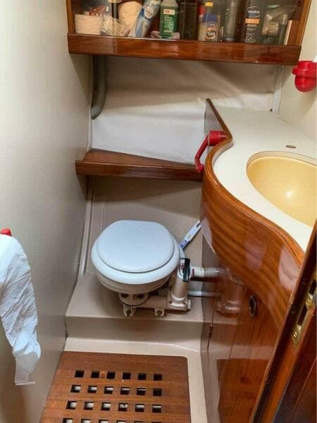 1984 Beneteau 42 First