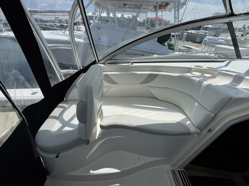 2011 Boston Whaler 305 Conquest