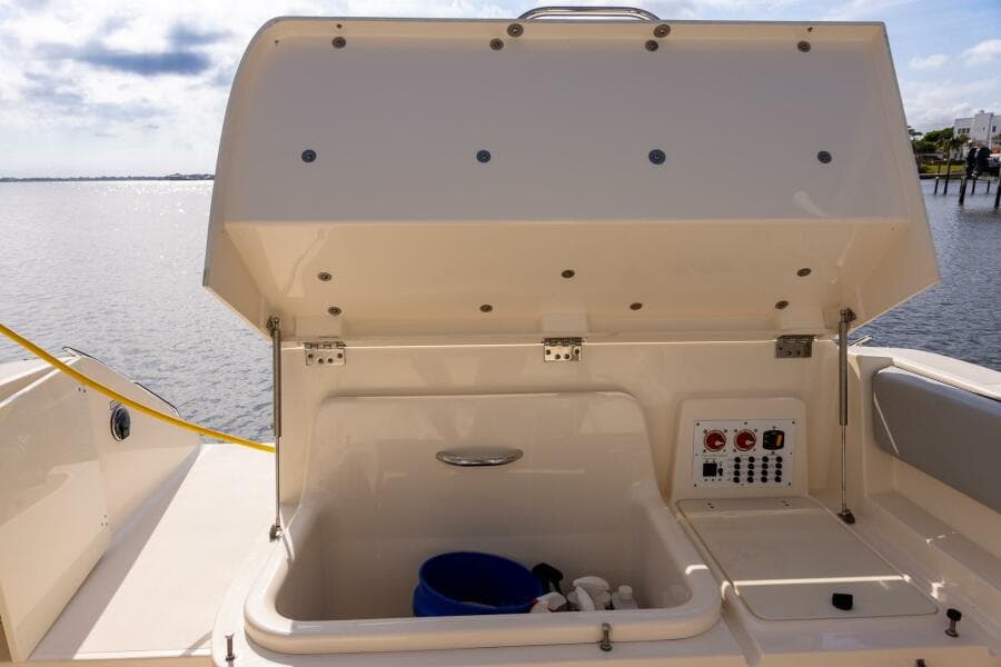 2012 Pursuit ST 310 Sport