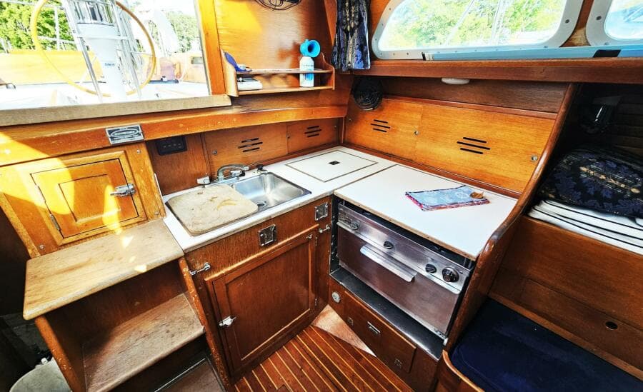 1972 Hinckley Bermuda 40