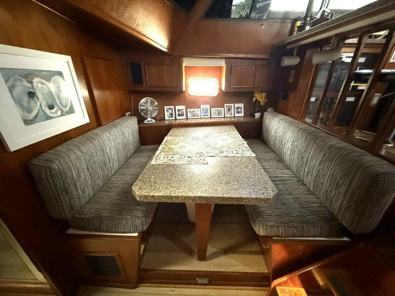 1989 Atlantic 47 Motor Yacht