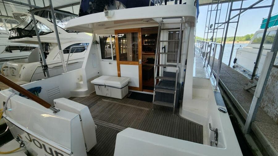 2000 Ocean Alexander 511 Classico