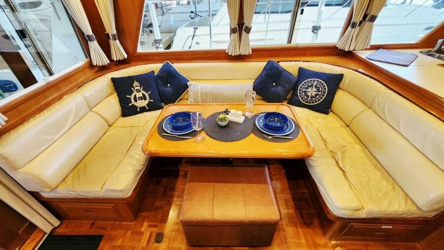 2000 Ocean Alexander 511 Classico