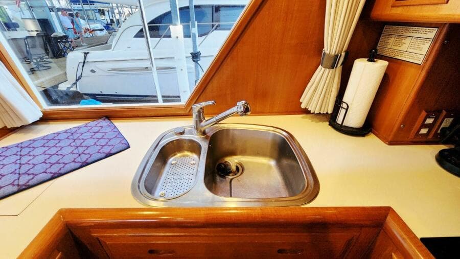 2000 Ocean Alexander 511 Classico