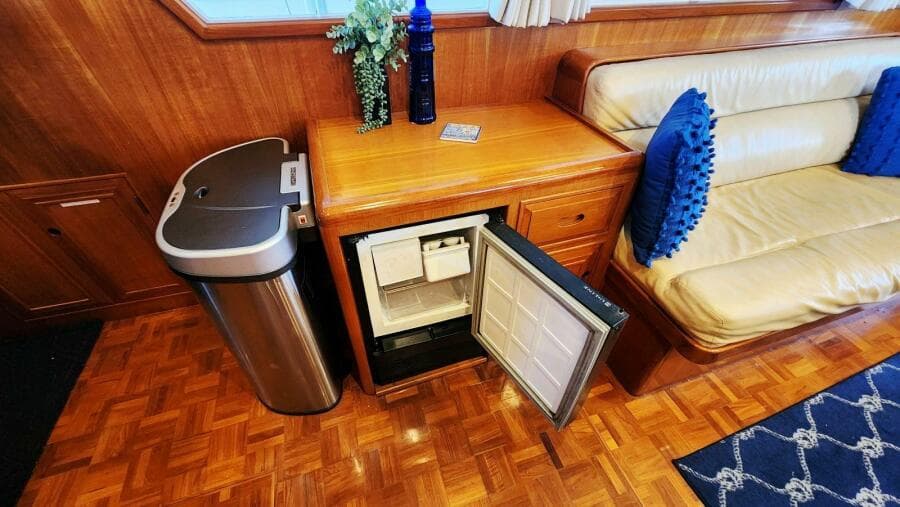 2000 Ocean Alexander 511 Classico