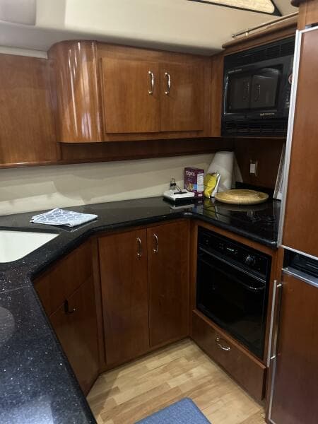 2003 Carver 466 Motor Yacht