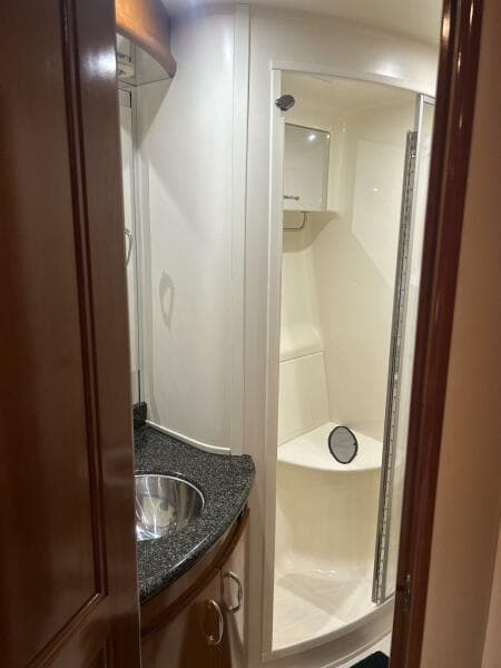 2003 Carver 466 Motor Yacht