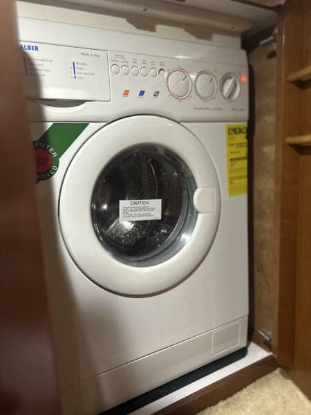 2003 Carver 466 Motor Yacht