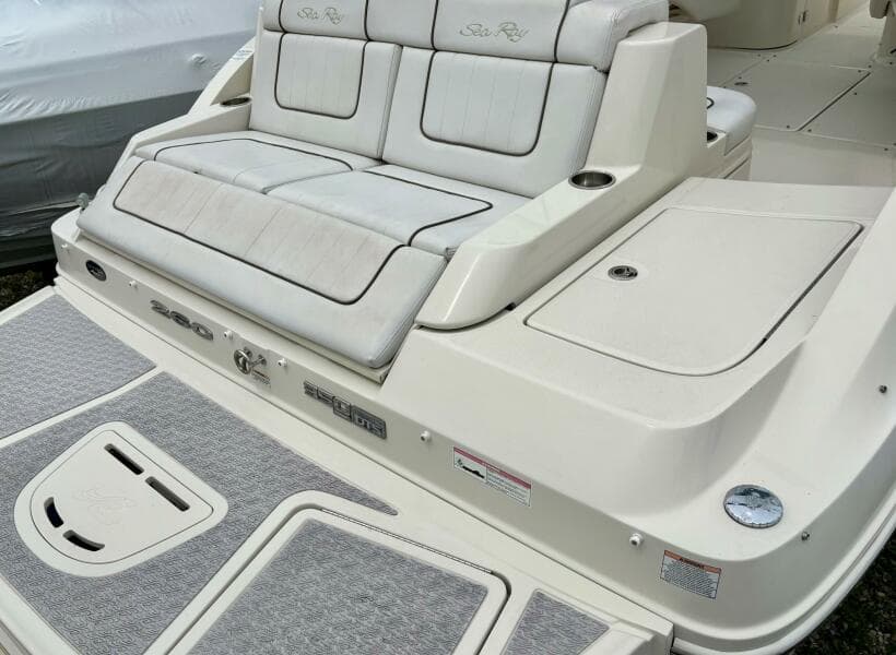 2010 Sea Ray 260 Sundeck