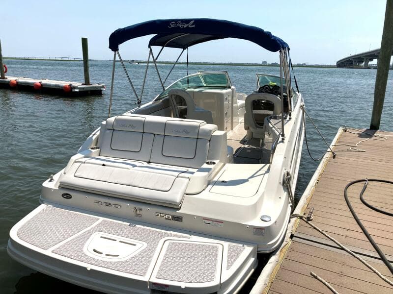 2010 Sea Ray 260 Sundeck