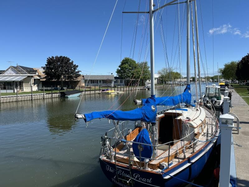 1978 Cheoy Lee Offshore 33