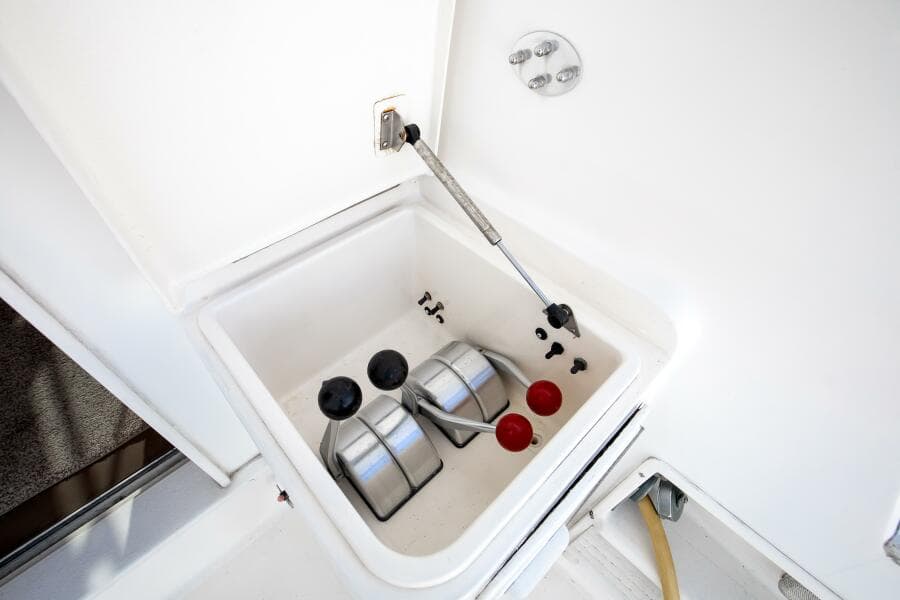 1999 Ocean Yachts 48 Super Sport