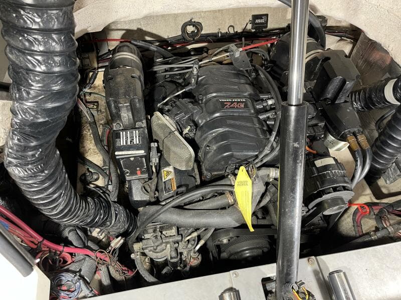 2001 Wellcraft 270 Coastal