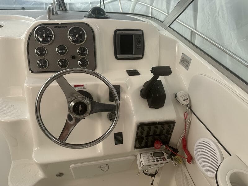 2001 Wellcraft 270 Coastal