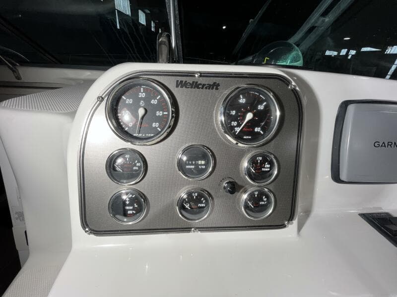 2001 Wellcraft 270 Coastal