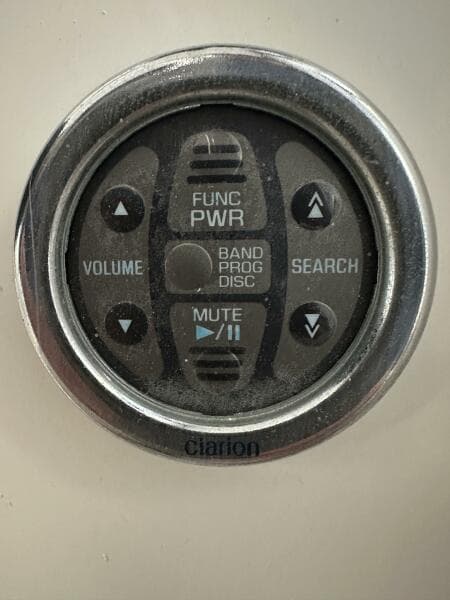 2001 Wellcraft 270 Coastal