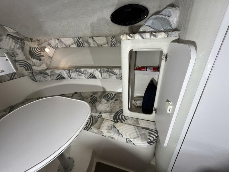 2001 Wellcraft 270 Coastal