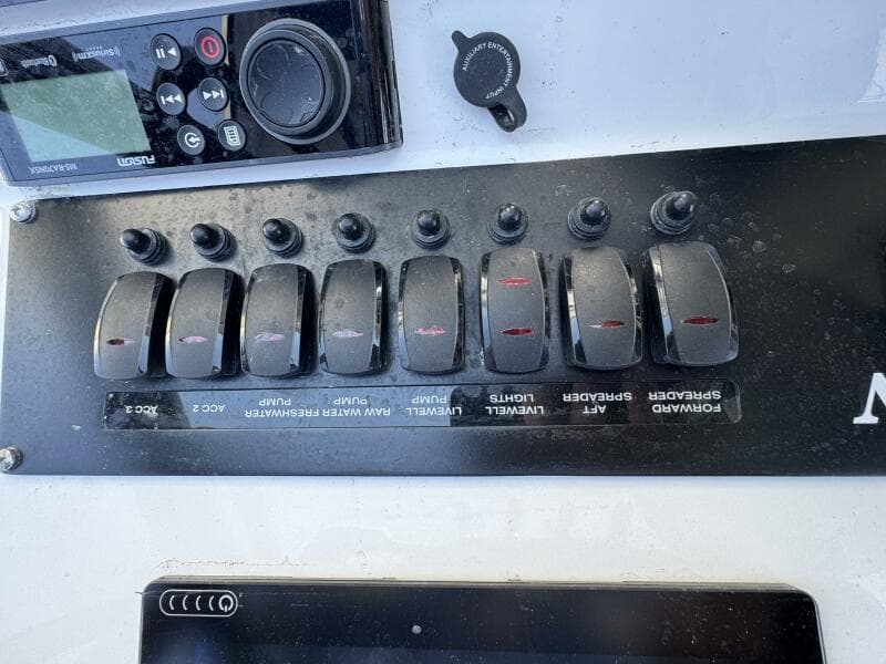 2020 Blackfin 212 CC