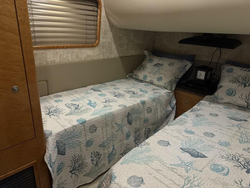 1993 Johnson 56 High Tech Motor Yacht