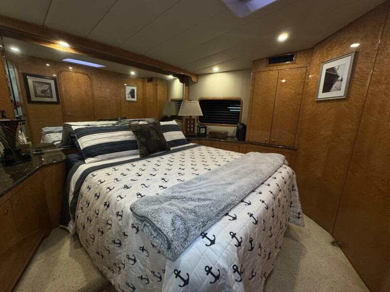 1993 Johnson 56 High Tech Motor Yacht