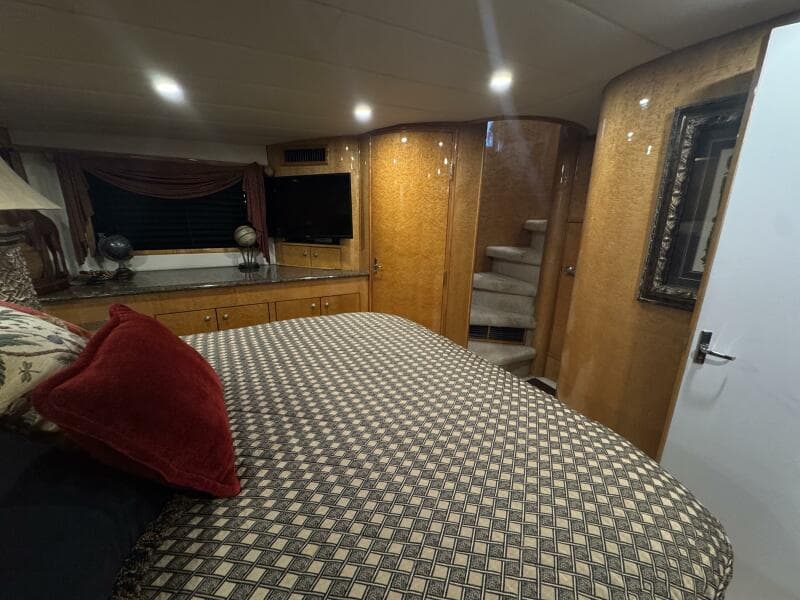 1993 Johnson 56 High Tech Motor Yacht