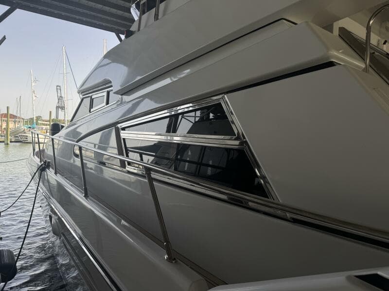 1993 Johnson 56 High Tech Motor Yacht