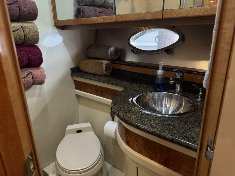 1993 Johnson 56 High Tech Motor Yacht