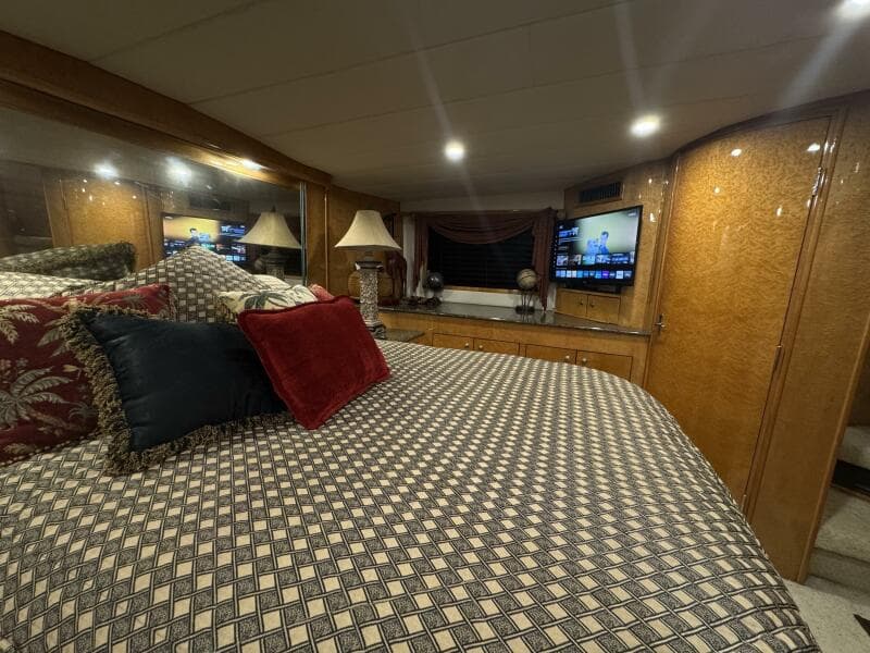 1993 Johnson 56 High Tech Motor Yacht