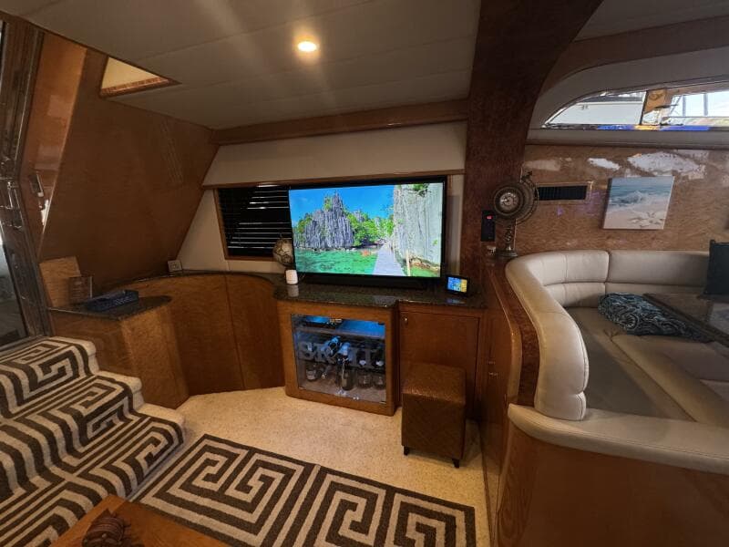 1993 Johnson 56 High Tech Motor Yacht