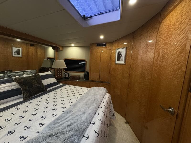 1993 Johnson 56 High Tech Motor Yacht