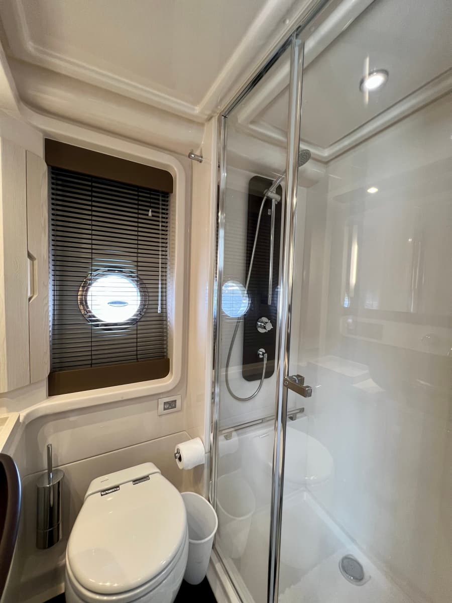 2019 Azimut 50 FLYBRIDGE - Photo 60