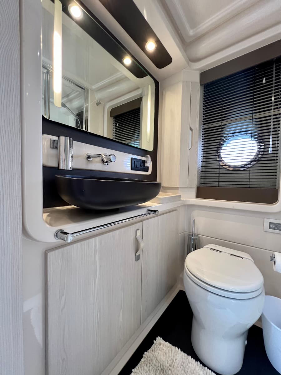2019 Azimut 50 FLYBRIDGE - Photo 79