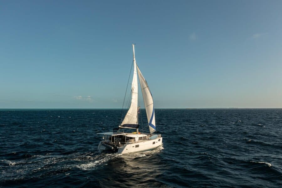 2012 Lagoon  - Photo 2