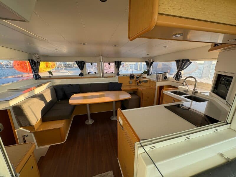 2012 Lagoon  - Photo 28