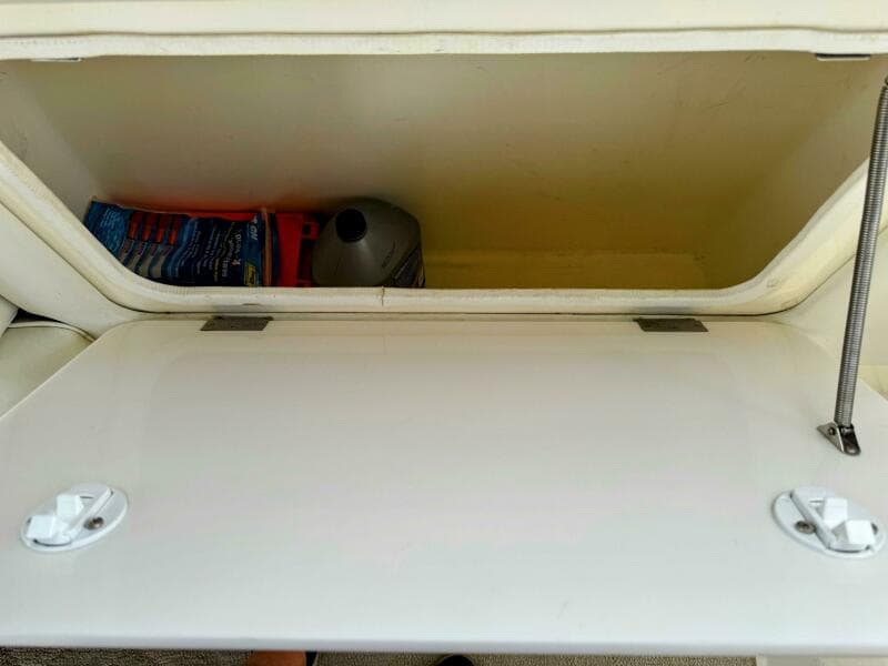 1998 Cruisers Yachts 3575 Esprit